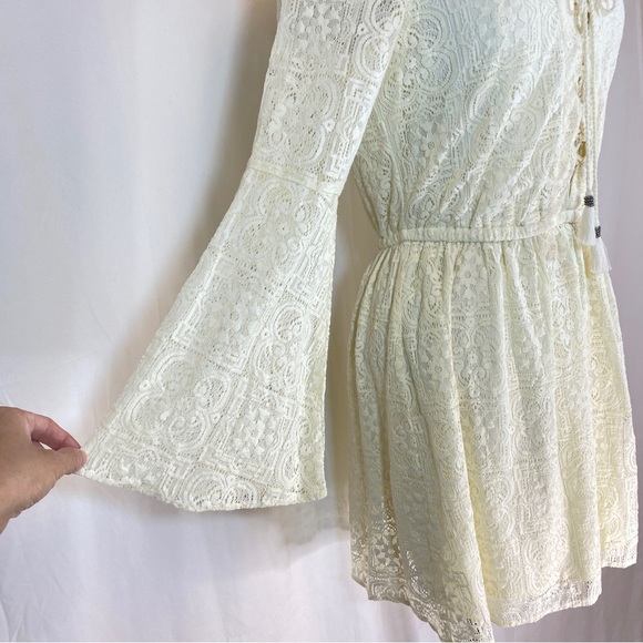 American Eagle Outfitters cream lace with long bell sleeve dress, size small - Picture 4 of 14